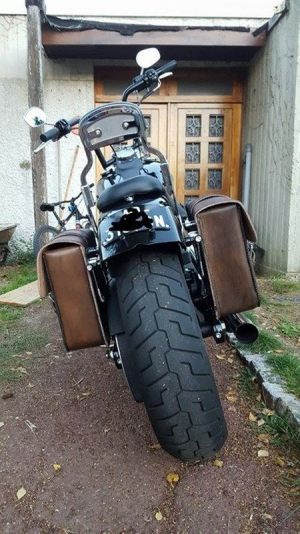 Sacoche Myleatherbikes Harley Dyna Street Bob_92